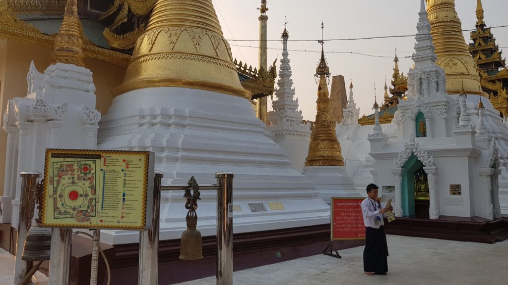 Shwedagon pagoda Yangon