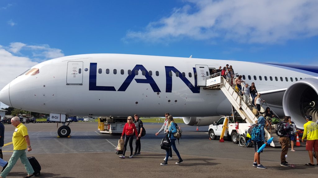 latam plane easter island