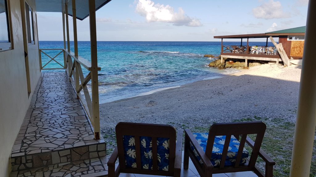 chez olga sea view rangiroa