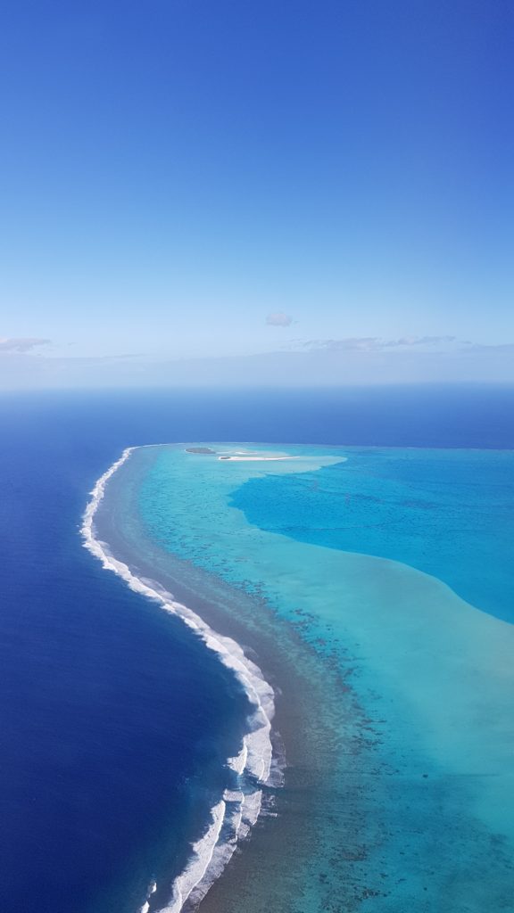 plane view aitutaki lagoon